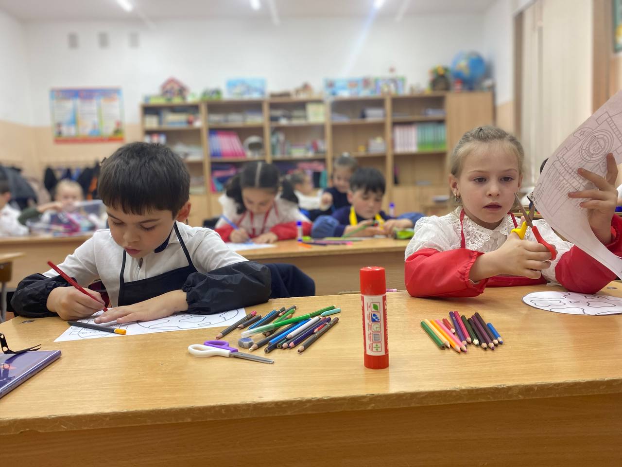 Поделка ко Дню  космонавтики.